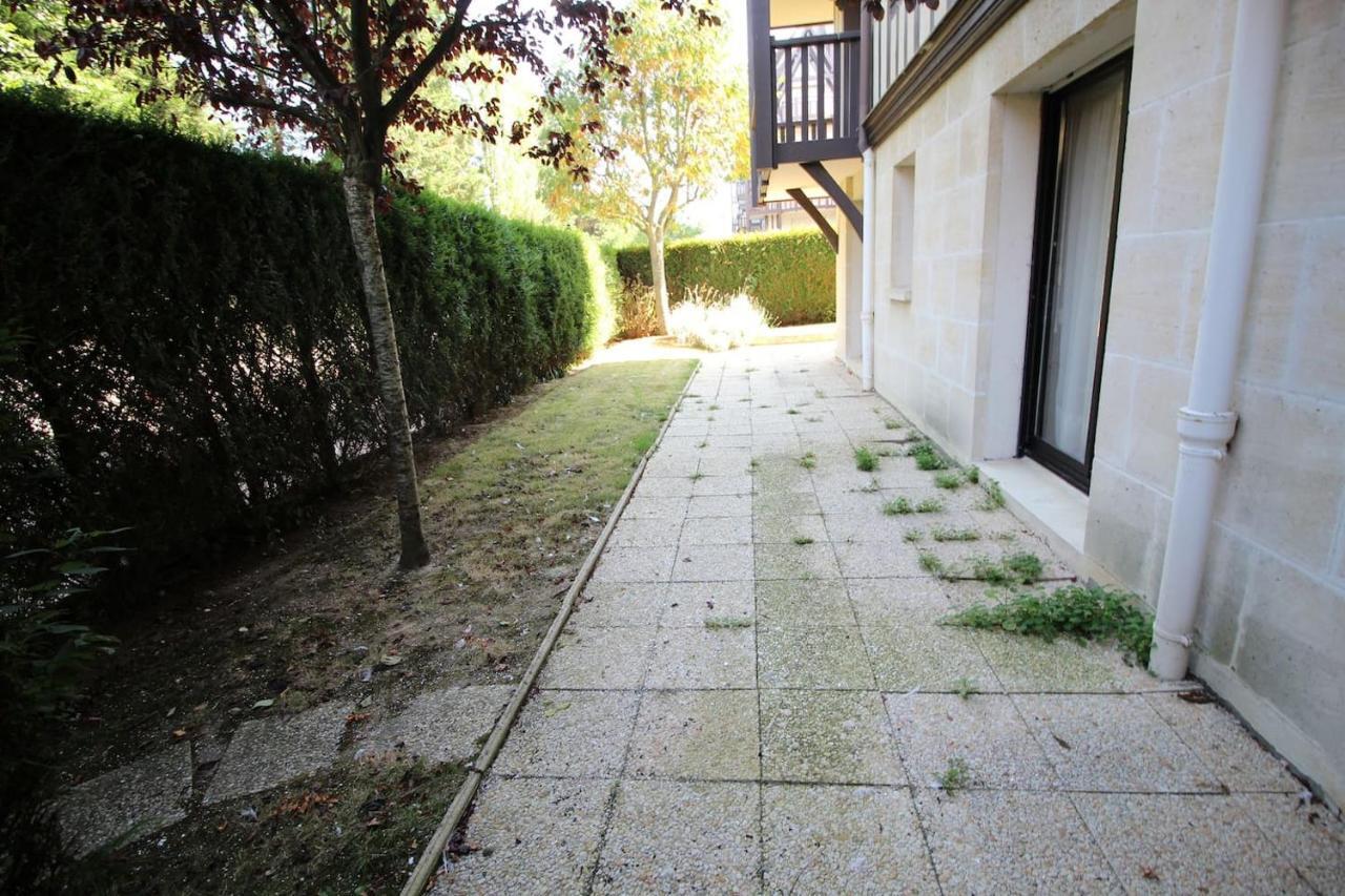 Charmant 3 pièces avec jardin à 5mn de la plage Deauville Extérieur photo